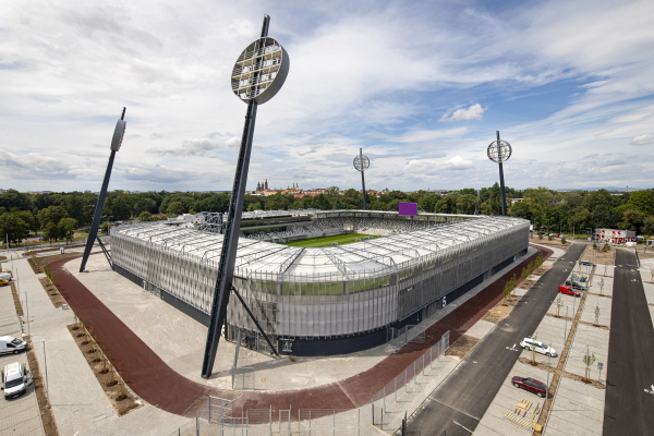 Multifunkn Fotbalov stadion  Hradec Krlov